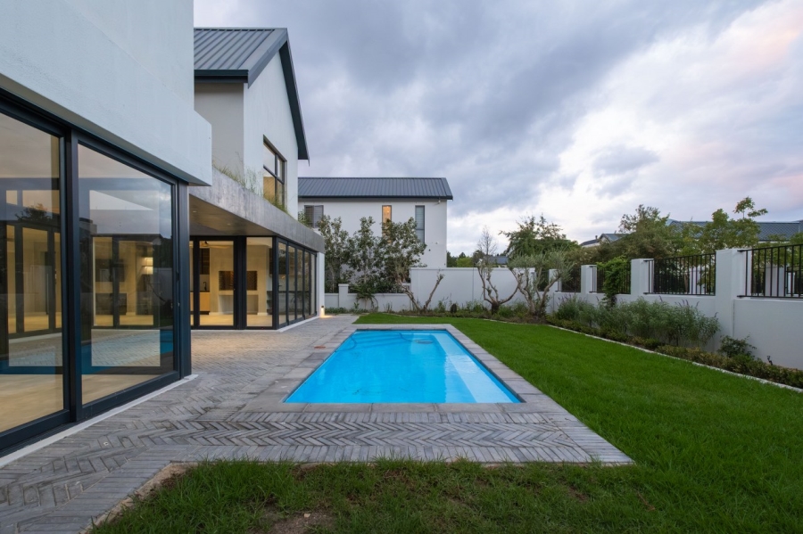 5 Bedroom Property for Sale in Val De Vie Estate Western Cape